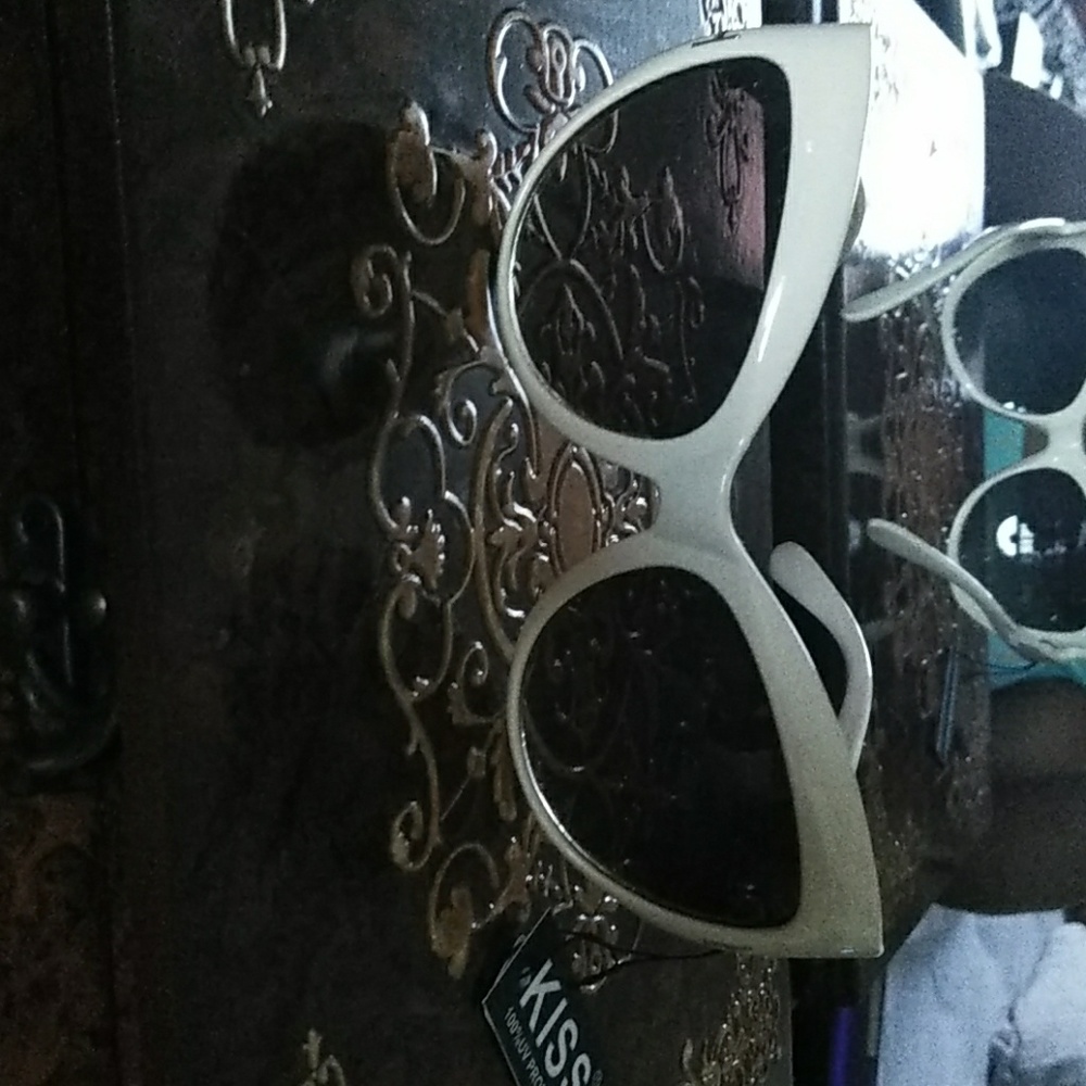 Cat Eye Shades